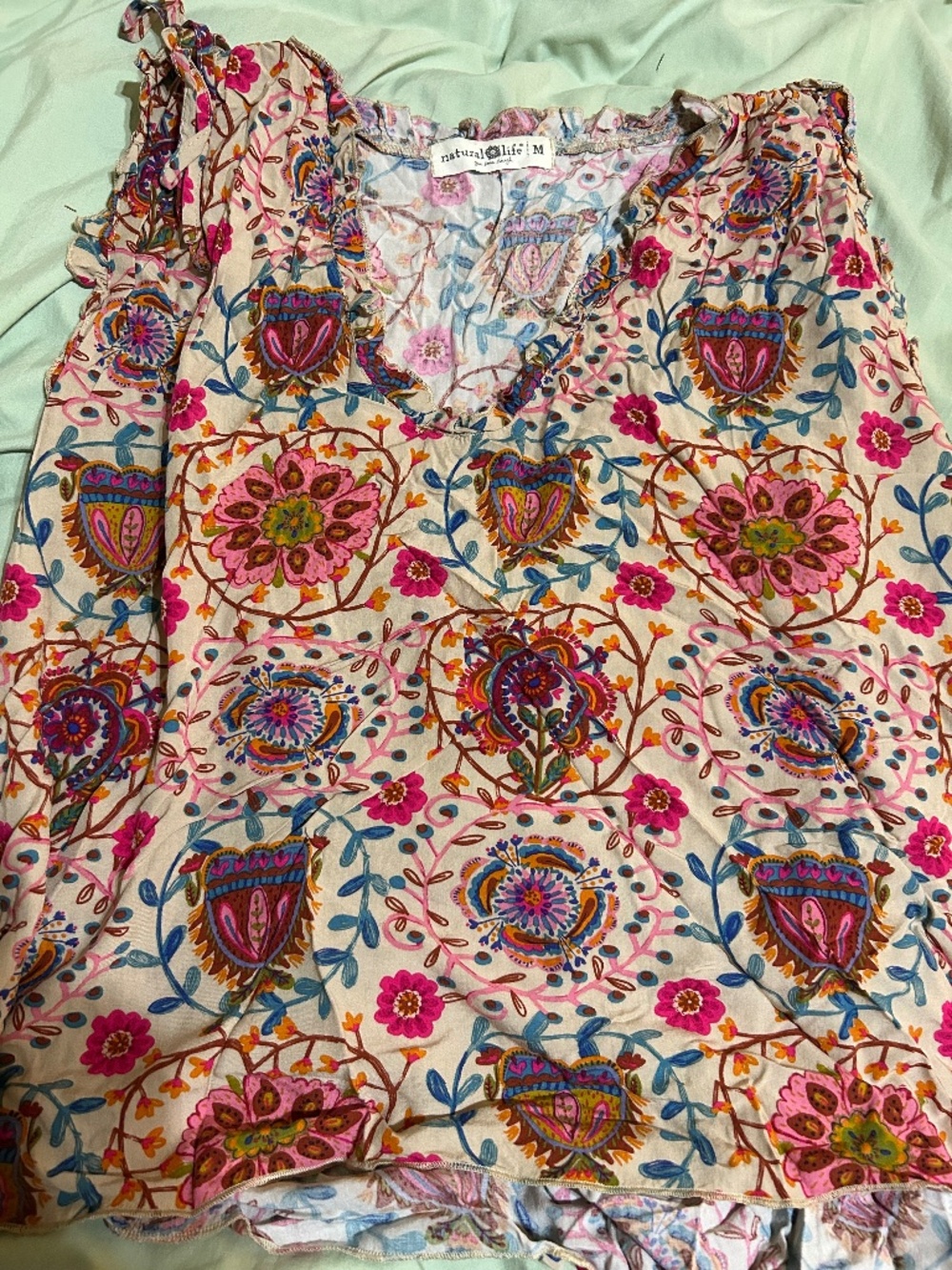 Natural Life Tank size Medium